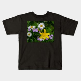 Summer flowers Kids T-Shirt